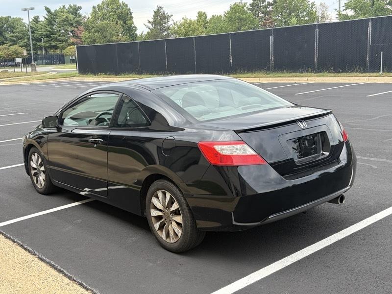 Honda Civic EX-L Coupe 5-Speed AT with Navigation 2010