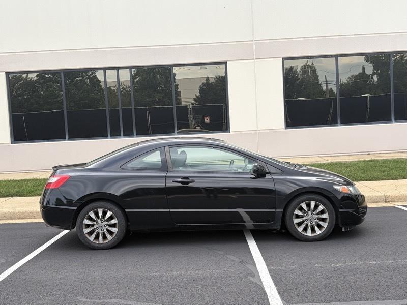 Honda Civic EX-L Coupe 5-Speed AT with Navigation 2010