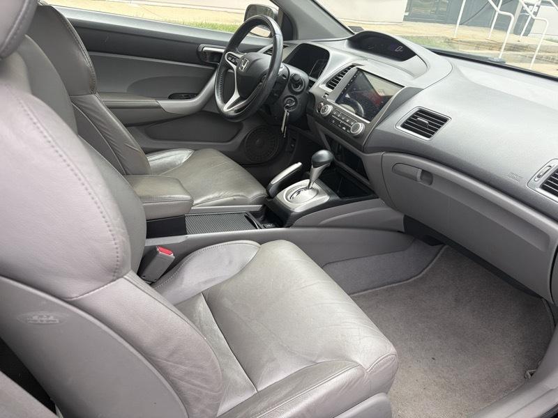 Honda Civic EX-L Coupe 5-Speed AT with Navigation 2010