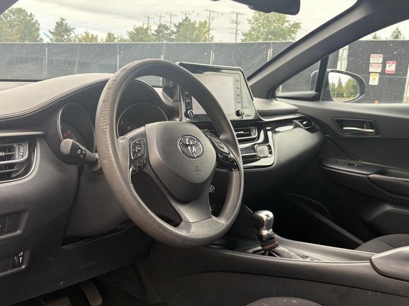 Toyota C-HR LE 2019