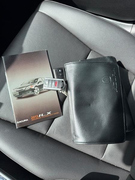 Acura ILX 5-Spd AT w/ Premium Package 2013