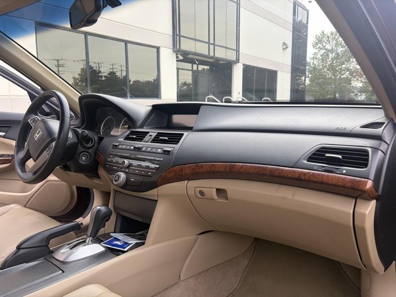 Honda Accord EX-L Sedan AT 2011