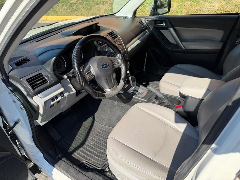 Subaru Forester 2.5i Limited 2014
