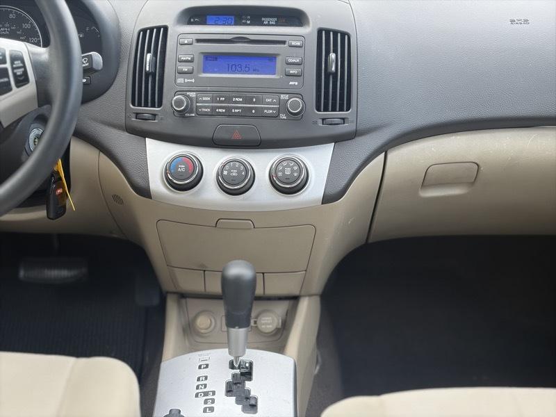 Hyundai Elantra GLS 2009