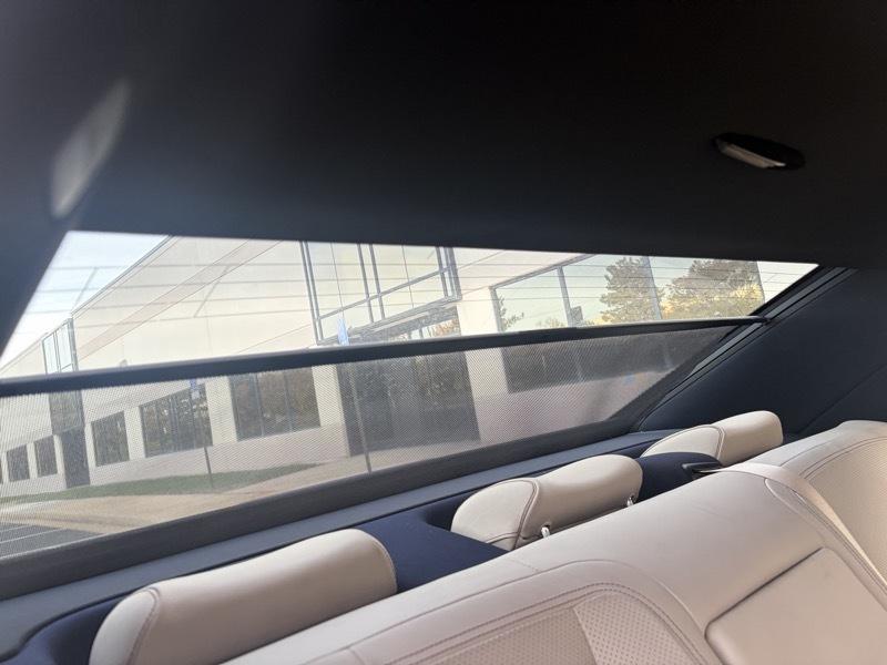 Mercedes-Benz S-Class S550 4-MATIC 2011