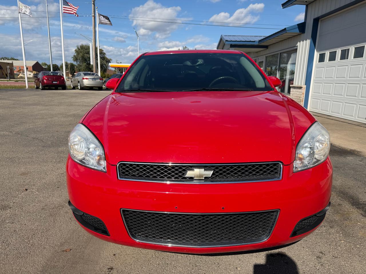 2009 Chevrolet Impala SS photo 2