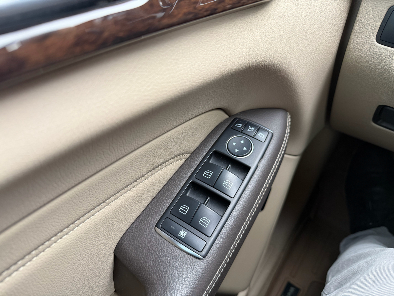 Mercedes-Benz M-Class 4MATIC 4dr ML 350 2013