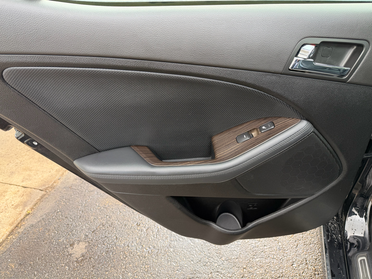 Kia Optima 4dr Sdn SX w/Chrome Limited Pkg 2013 Kia Optima 4dr Sdn SX w/Chrome Limited Pkg 2013