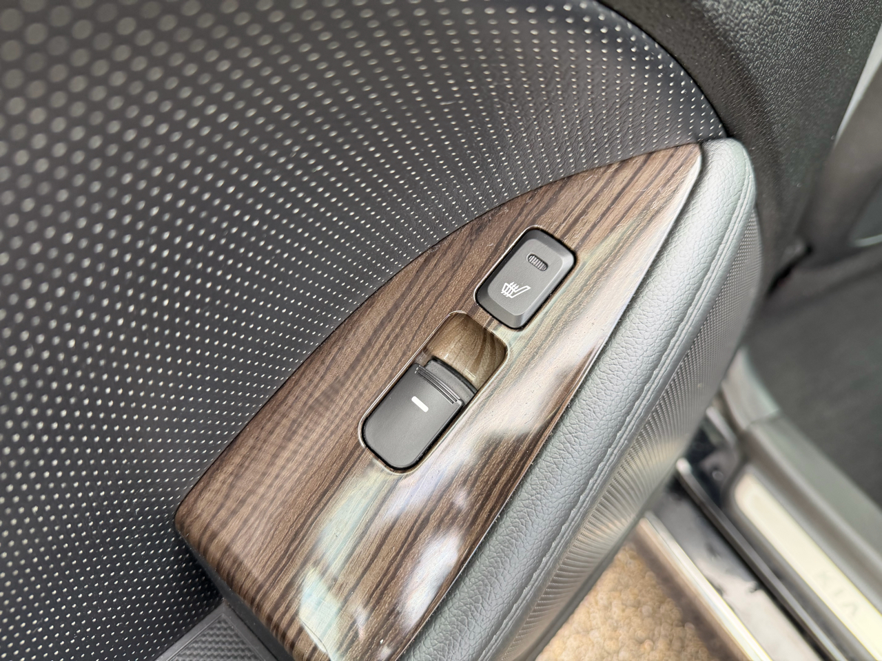 Kia Optima 4dr Sdn SX w/Chrome Limited Pkg 2013 Kia Optima 4dr Sdn SX w/Chrome Limited Pkg 2013