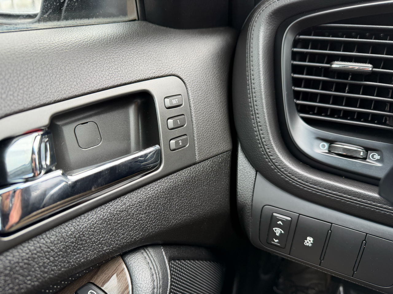 Kia Optima 4dr Sdn SX w/Chrome Limited Pkg 2013 Kia Optima 4dr Sdn SX w/Chrome Limited Pkg 2013