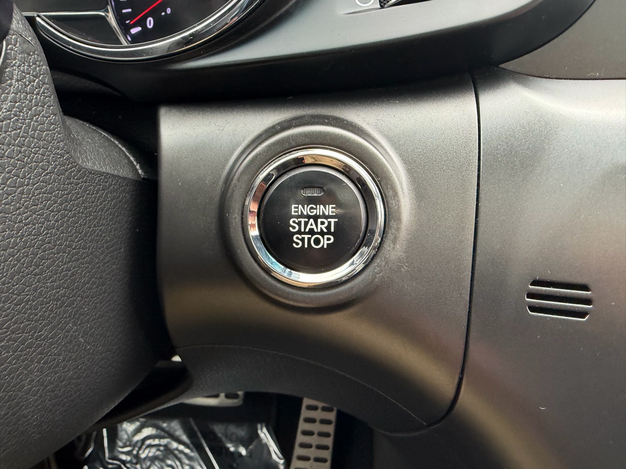 Kia Optima 4dr Sdn SX w/Chrome Limited Pkg 2013 Kia Optima 4dr Sdn SX w/Chrome Limited Pkg 2013