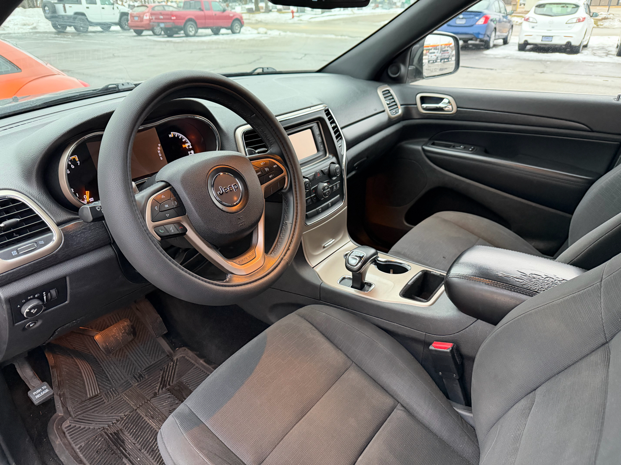 Jeep Grand Cherokee 4WD 4dr Laredo 2014