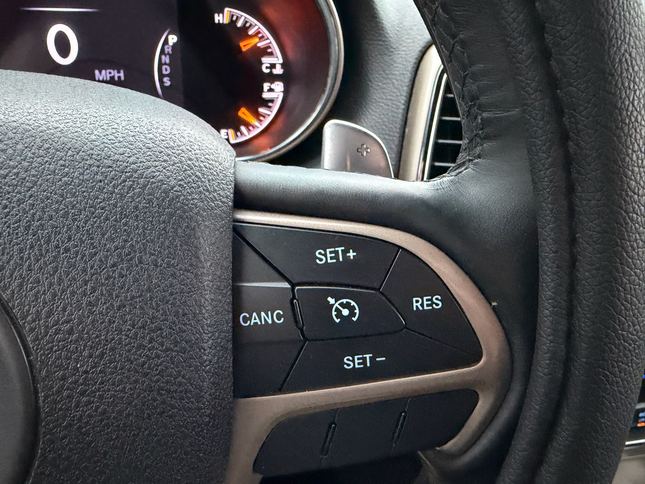 Jeep Grand Cherokee 4WD 4dr Laredo 2014