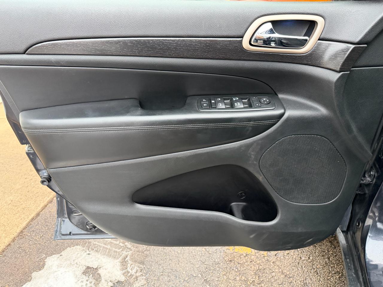 Jeep Grand Cherokee 4WD 4dr Laredo 2014