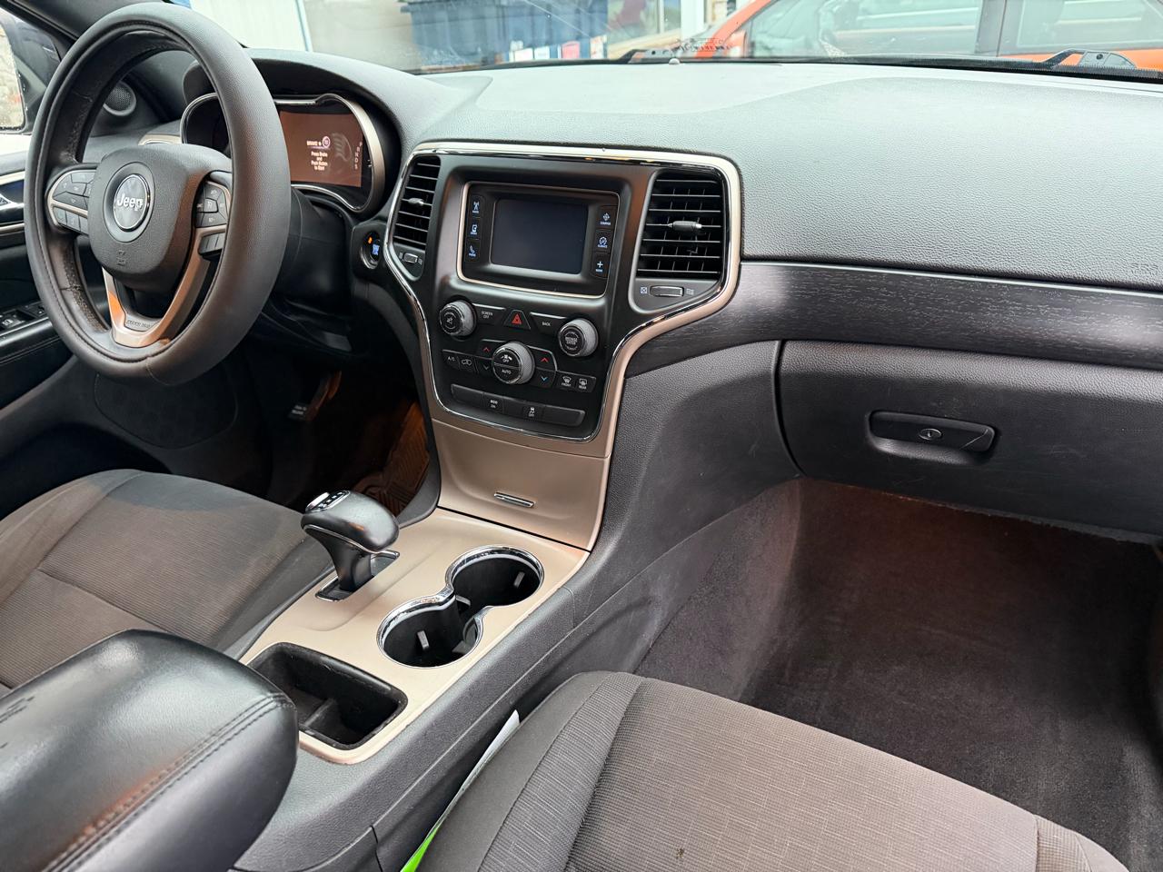 Jeep Grand Cherokee 4WD 4dr Laredo 2014