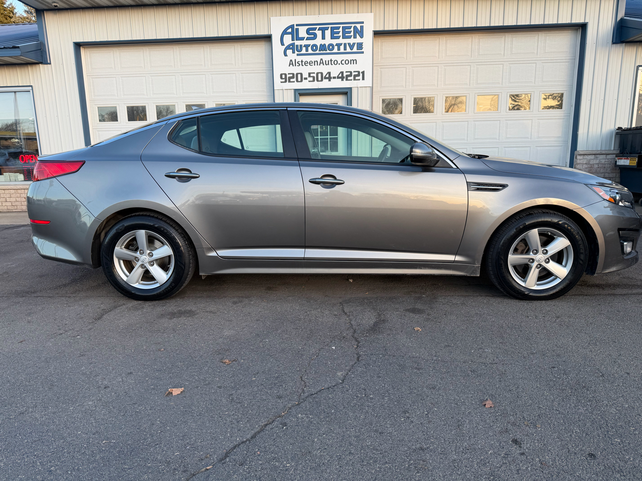 2015 Kia Optima LX photo 2