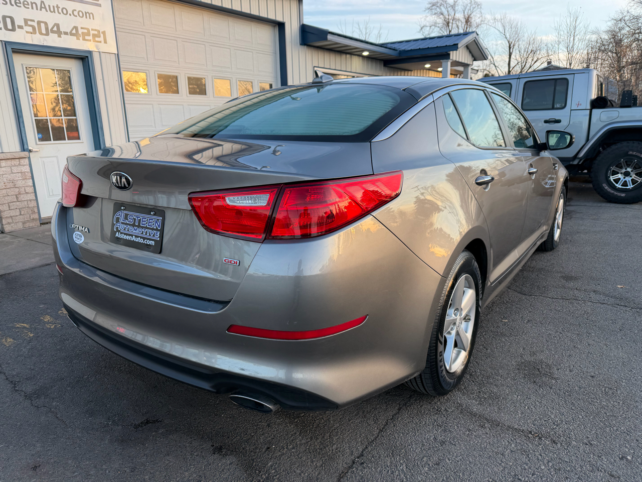 2015 Kia Optima LX photo 3