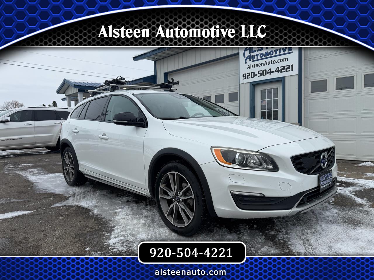 2016 Volvo V60 Cross Country 4dr Wgn T5 Platinum AWD