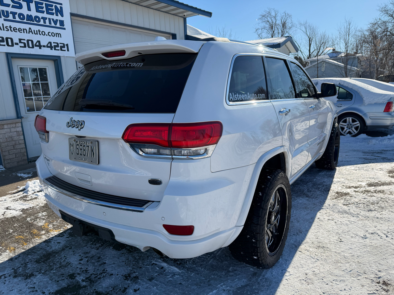 2018 Jeep Grand Cherokee Overland photo 2