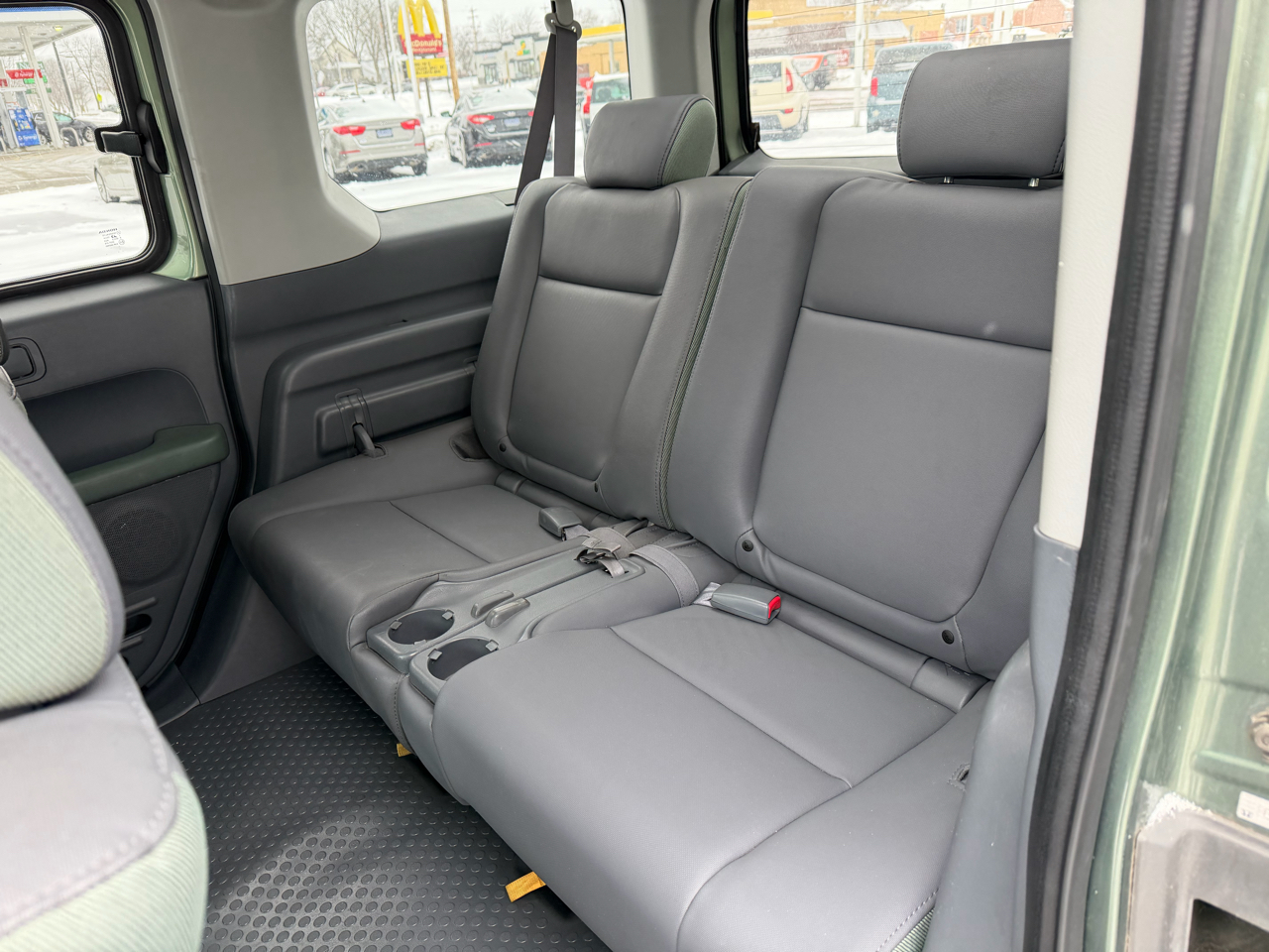 Honda Element 4WD LX AT 2005