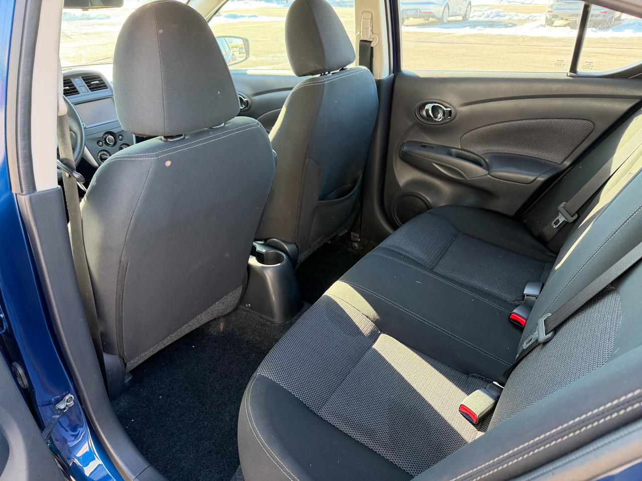 Nissan Versa Sedan SV CVT 2019