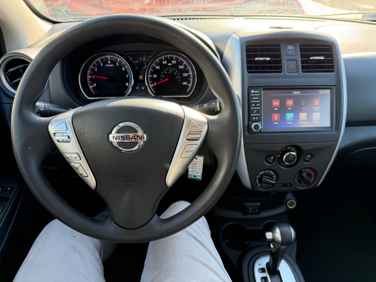 Nissan Versa Sedan SV CVT 2019
