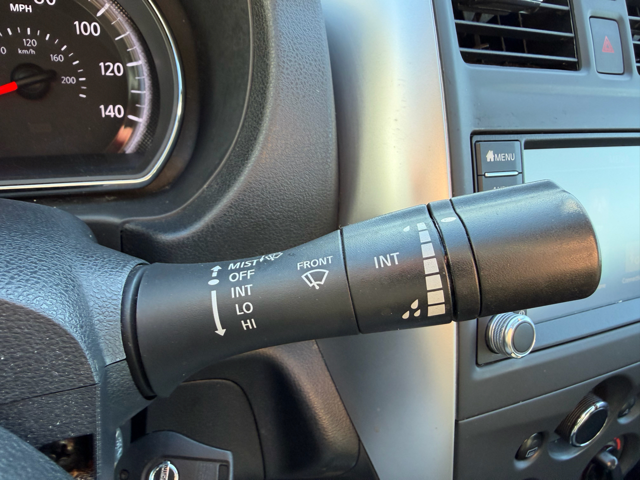 Nissan Versa Sedan SV CVT 2019