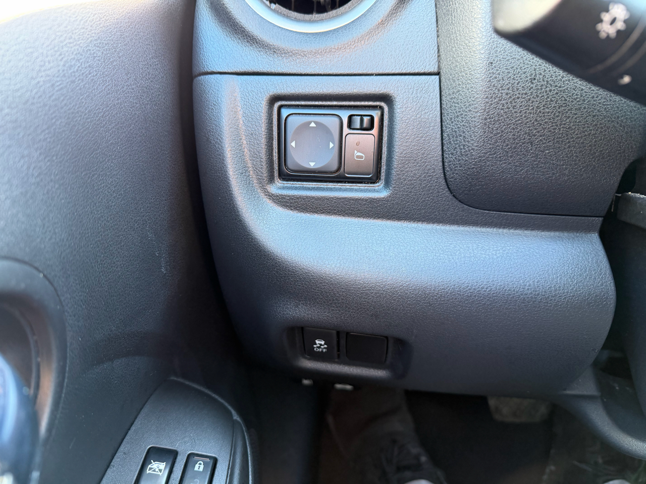 Nissan Versa Sedan SV CVT 2019