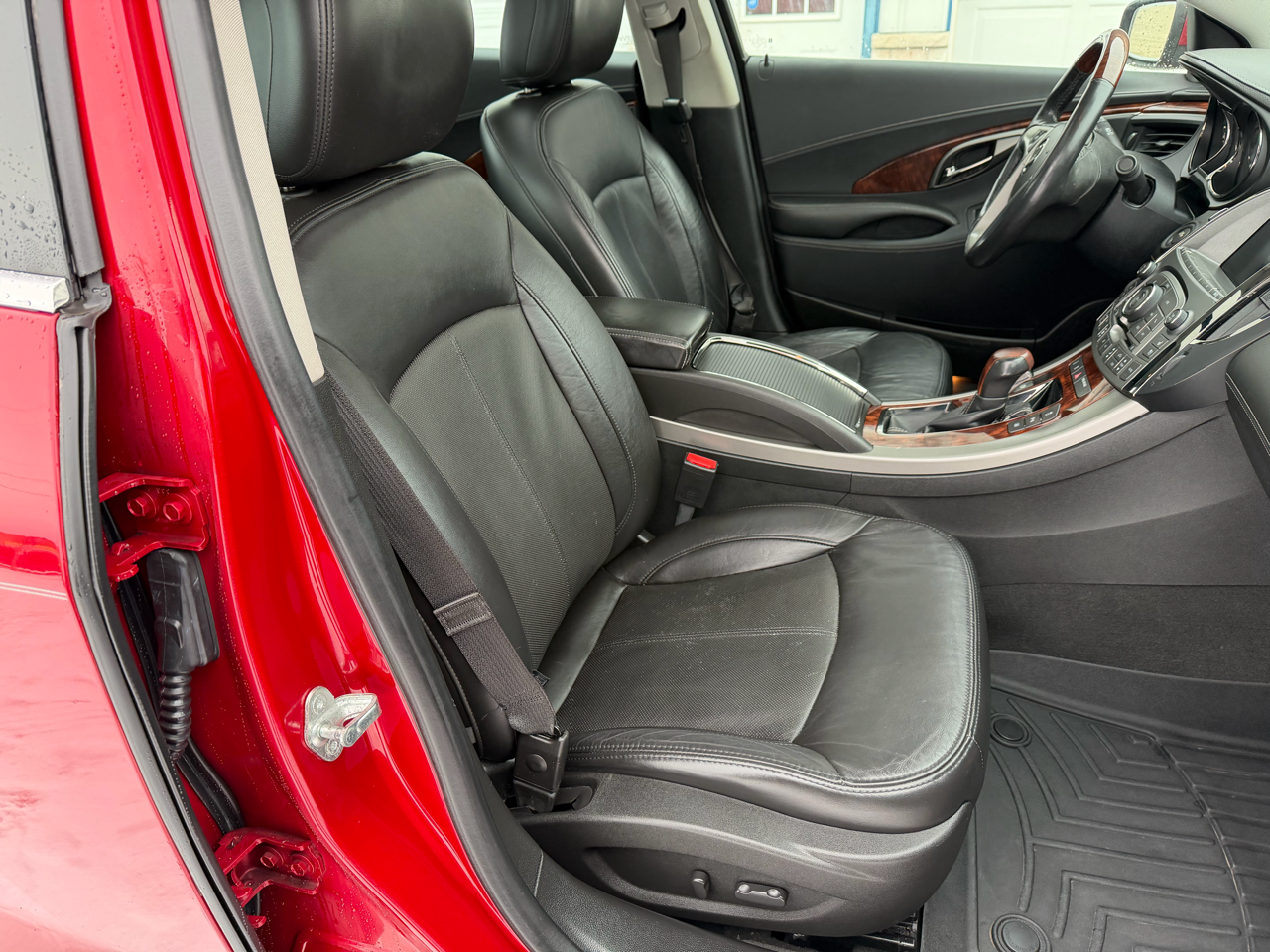 Buick LaCrosse 4dr Sdn Premium 1 FWD 2013