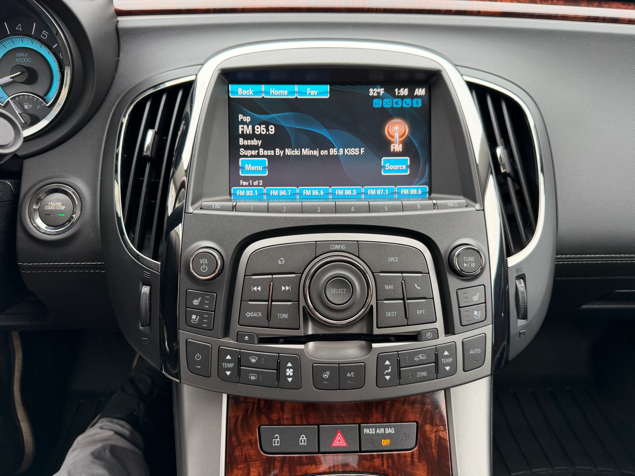 Buick LaCrosse 4dr Sdn Premium 1 FWD 2013