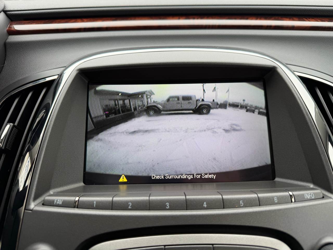 Buick LaCrosse 4dr Sdn Premium 1 FWD 2013