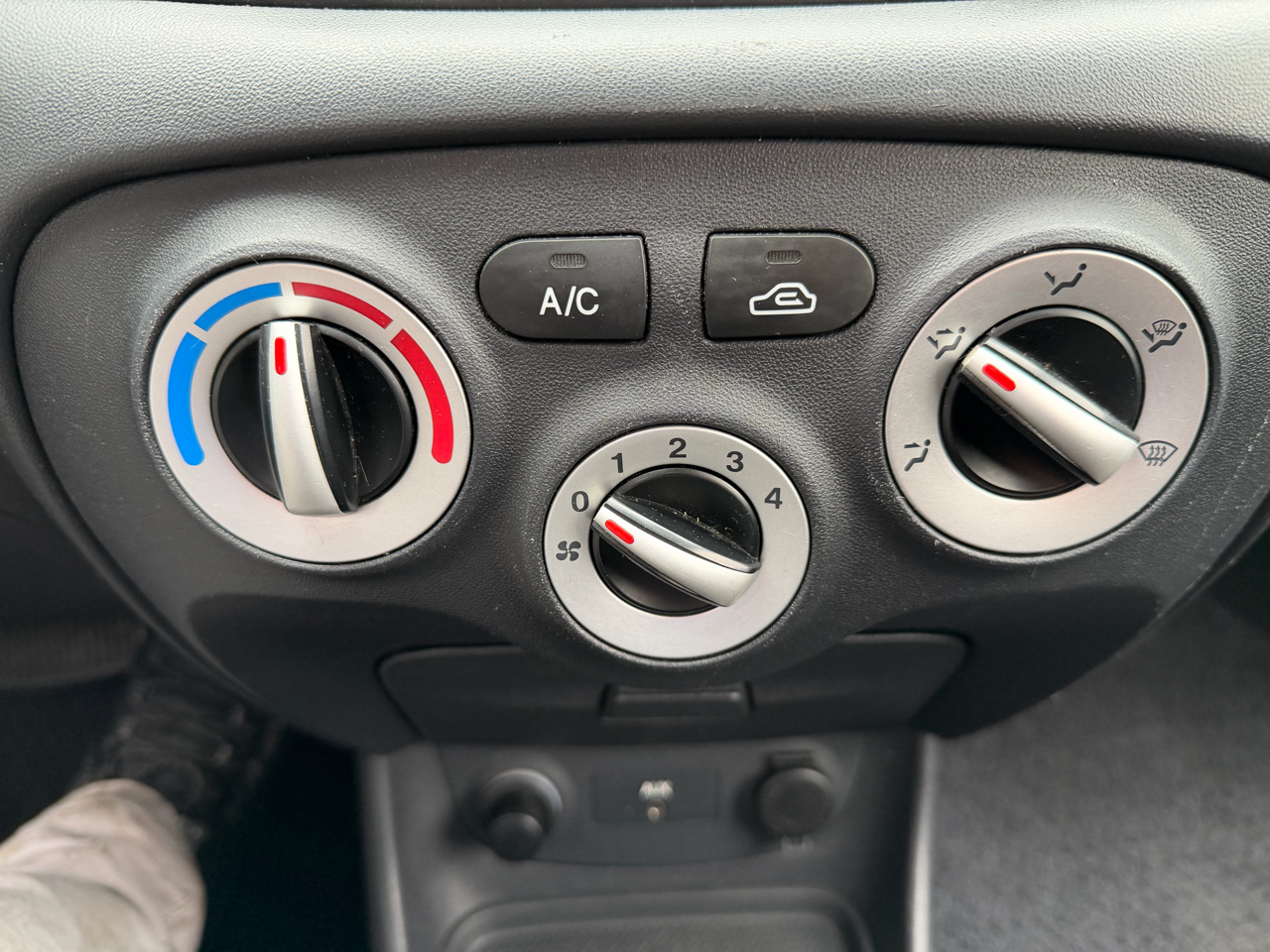 Hyundai Accent 3dr HB Auto GS 2009