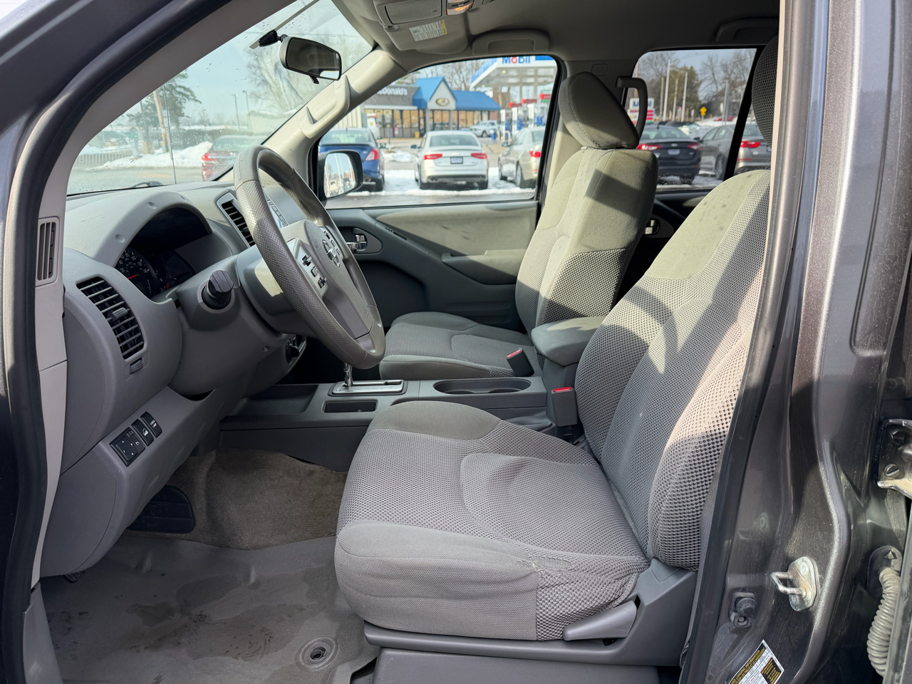 Nissan Frontier 2017.5 Crew Cab 4x4 SV V6 Auto 2017