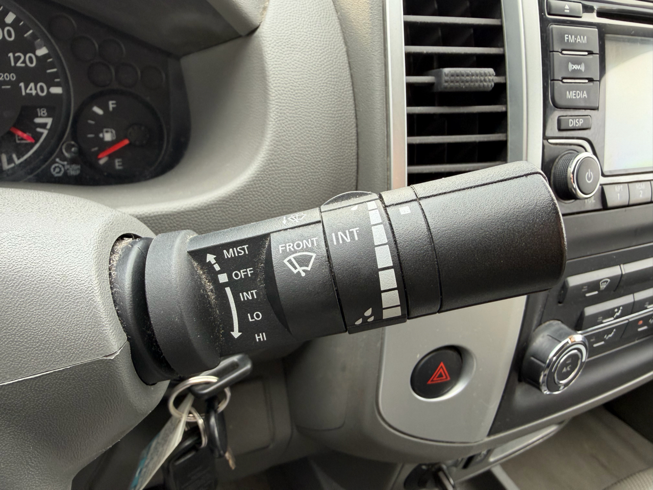 Nissan Frontier 2017.5 Crew Cab 4x4 SV V6 Auto 2017