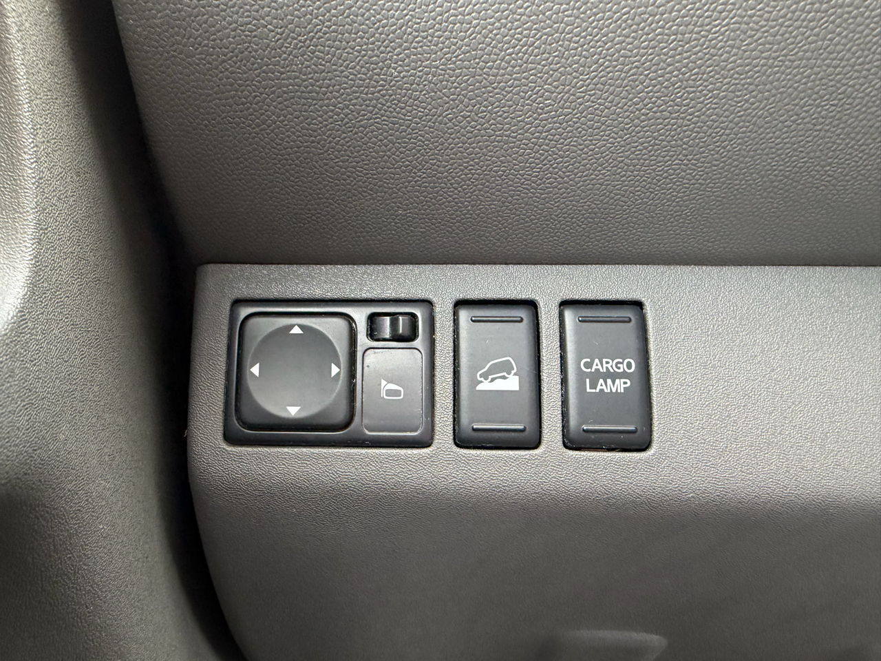 Nissan Frontier 2017.5 Crew Cab 4x4 SV V6 Auto 2017