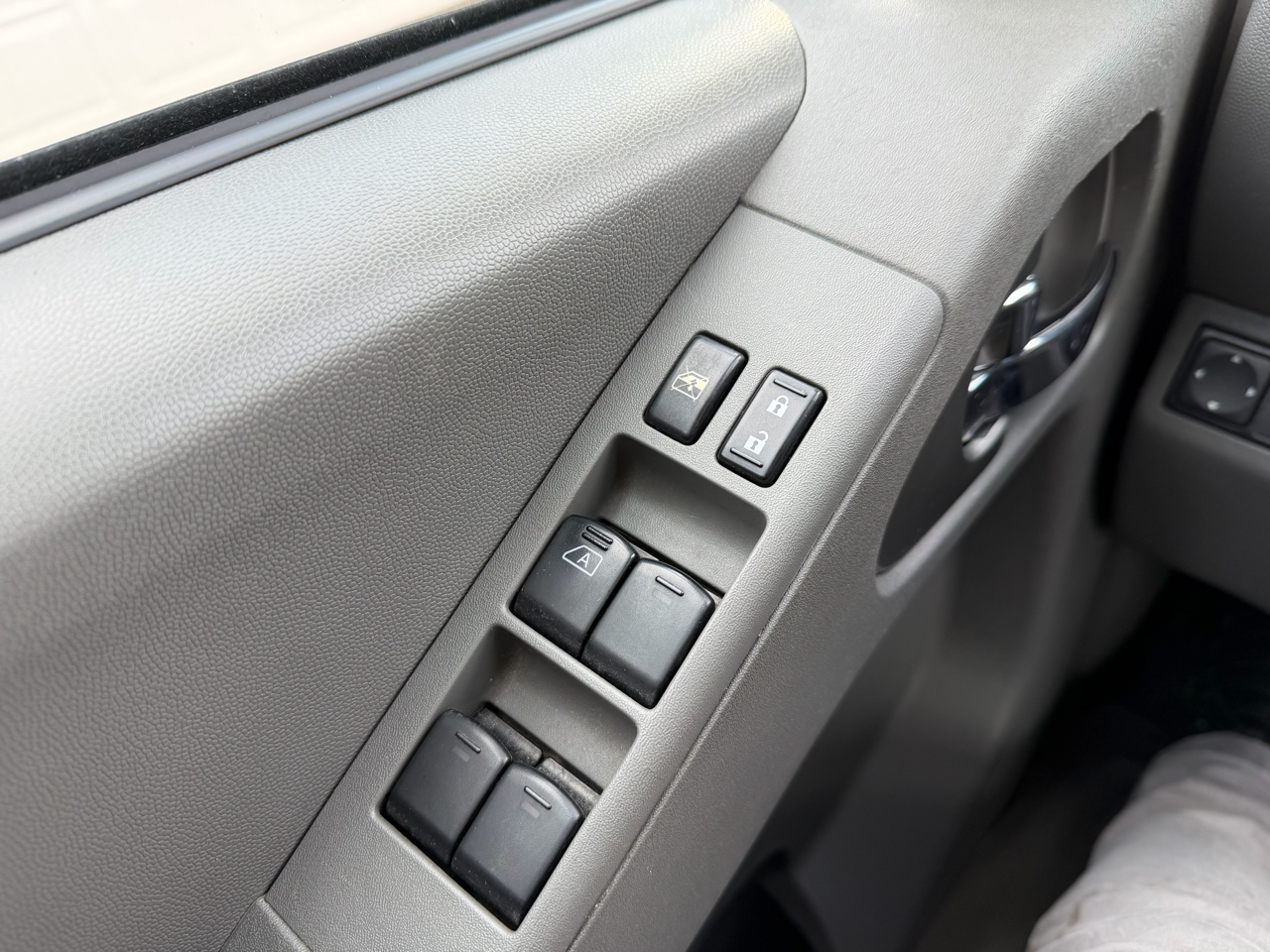 Nissan Frontier 2017.5 Crew Cab 4x4 SV V6 Auto 2017