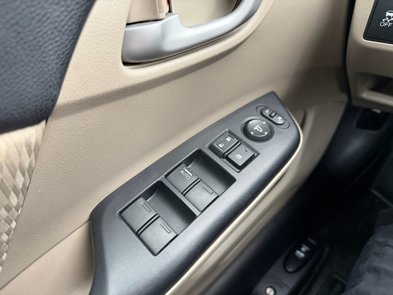 Honda Civic Sedan 4dr CVT LX 2014