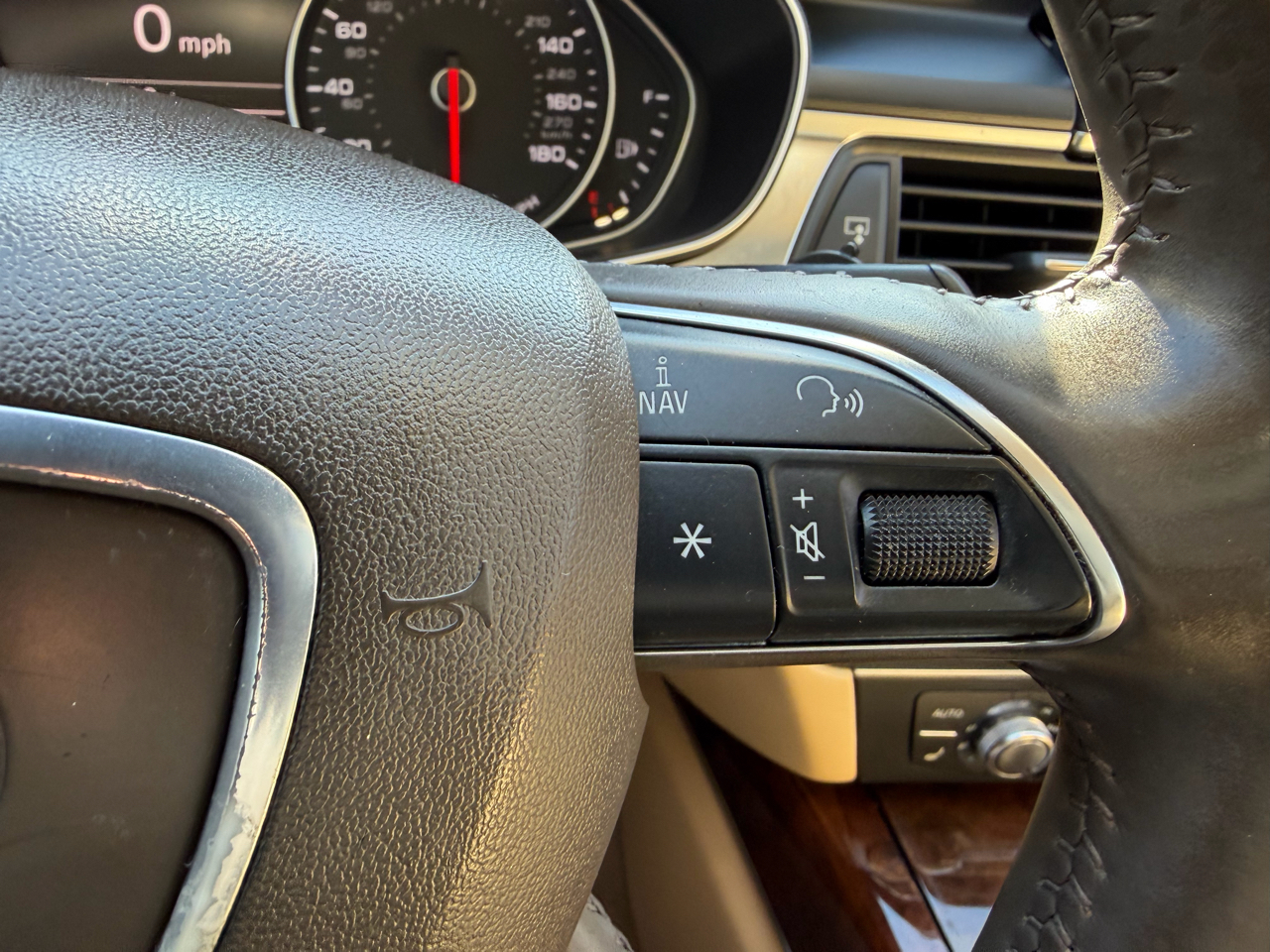 Audi A6 4dr Sdn quattro 3.0L TDI Premium Plus 2014