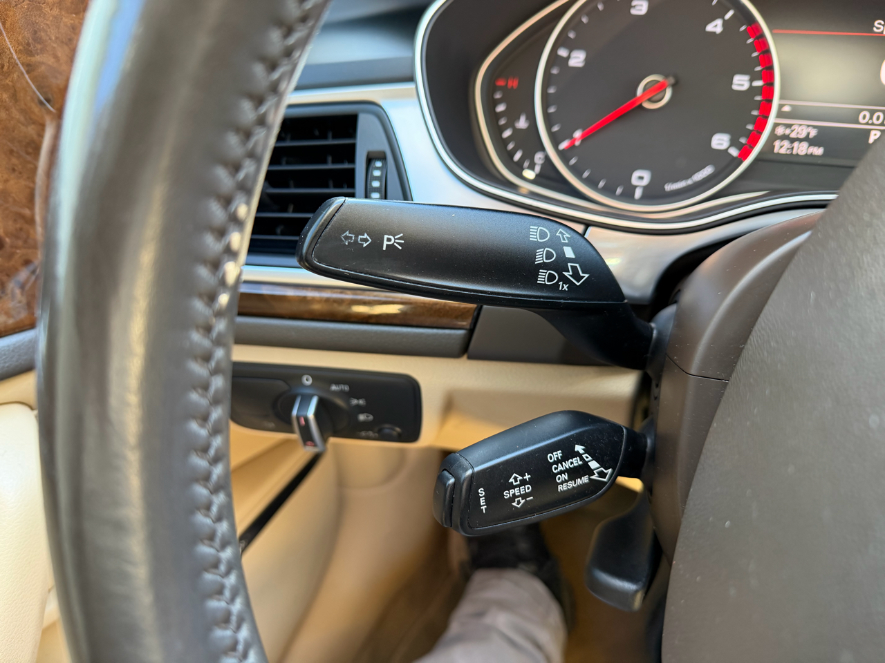 Audi A6 4dr Sdn quattro 3.0L TDI Premium Plus 2014