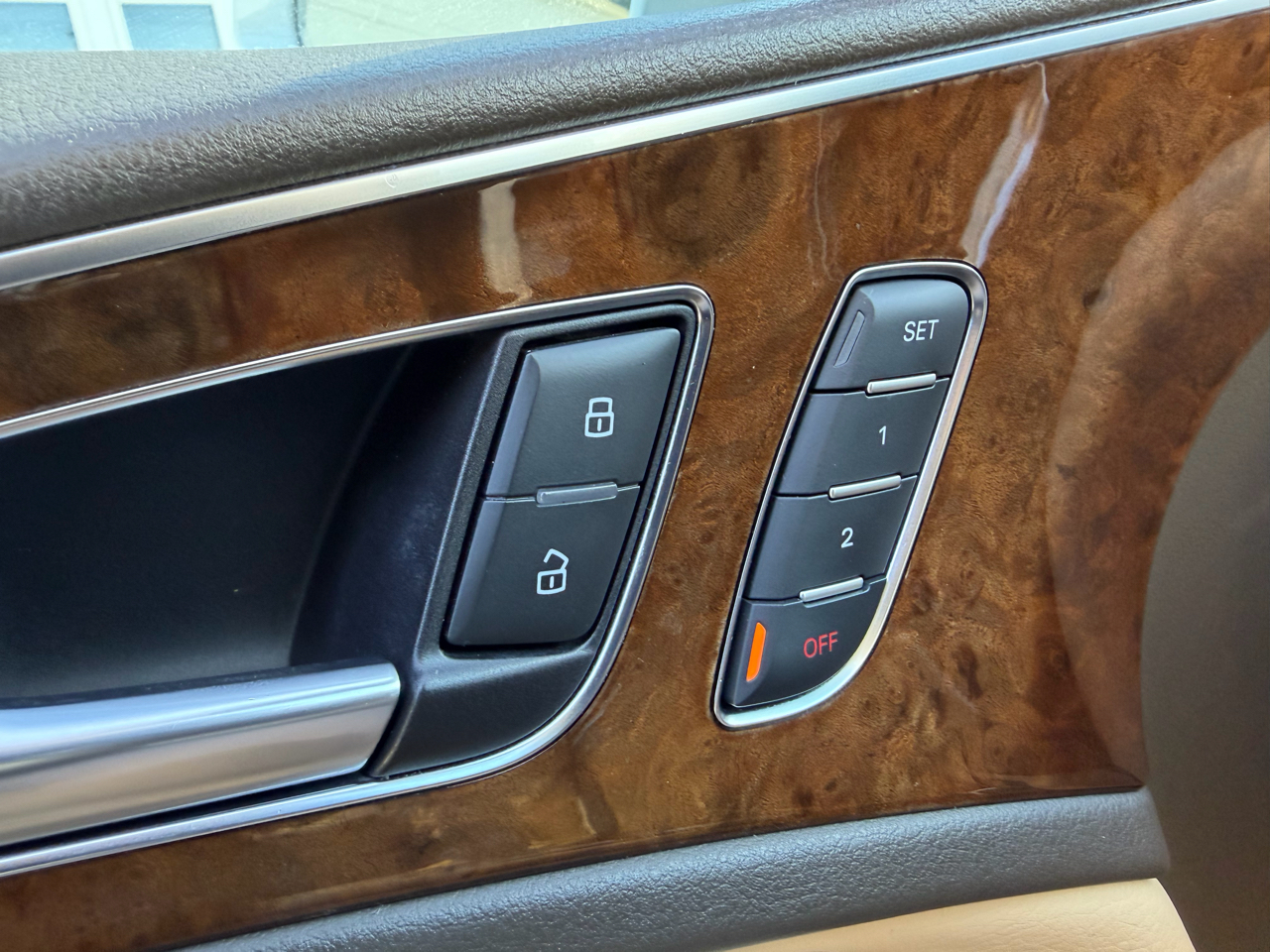 Audi A6 4dr Sdn quattro 3.0L TDI Premium Plus 2014