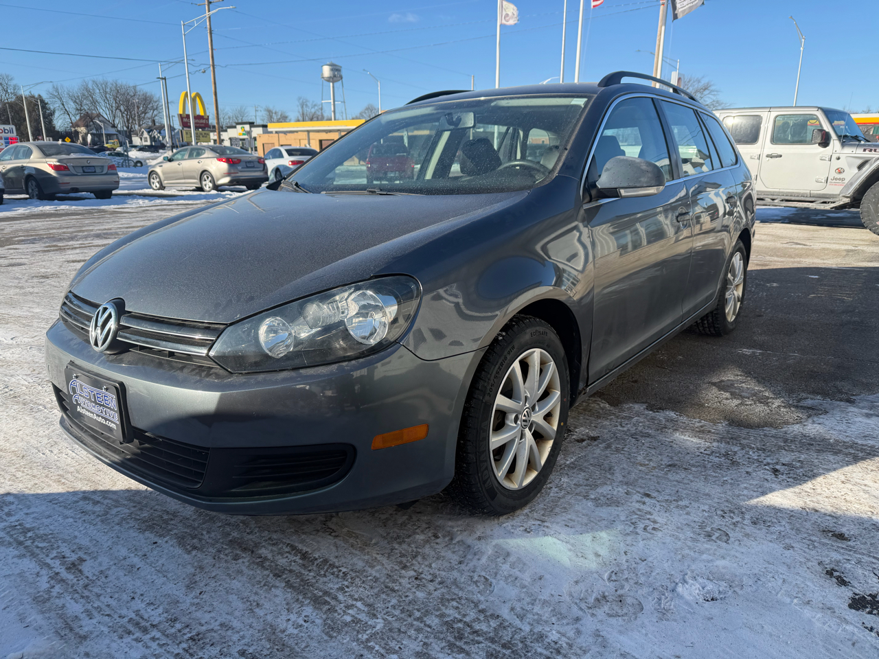 Volkswagen Jetta SportWagen 2.5L SE PZEV 2011