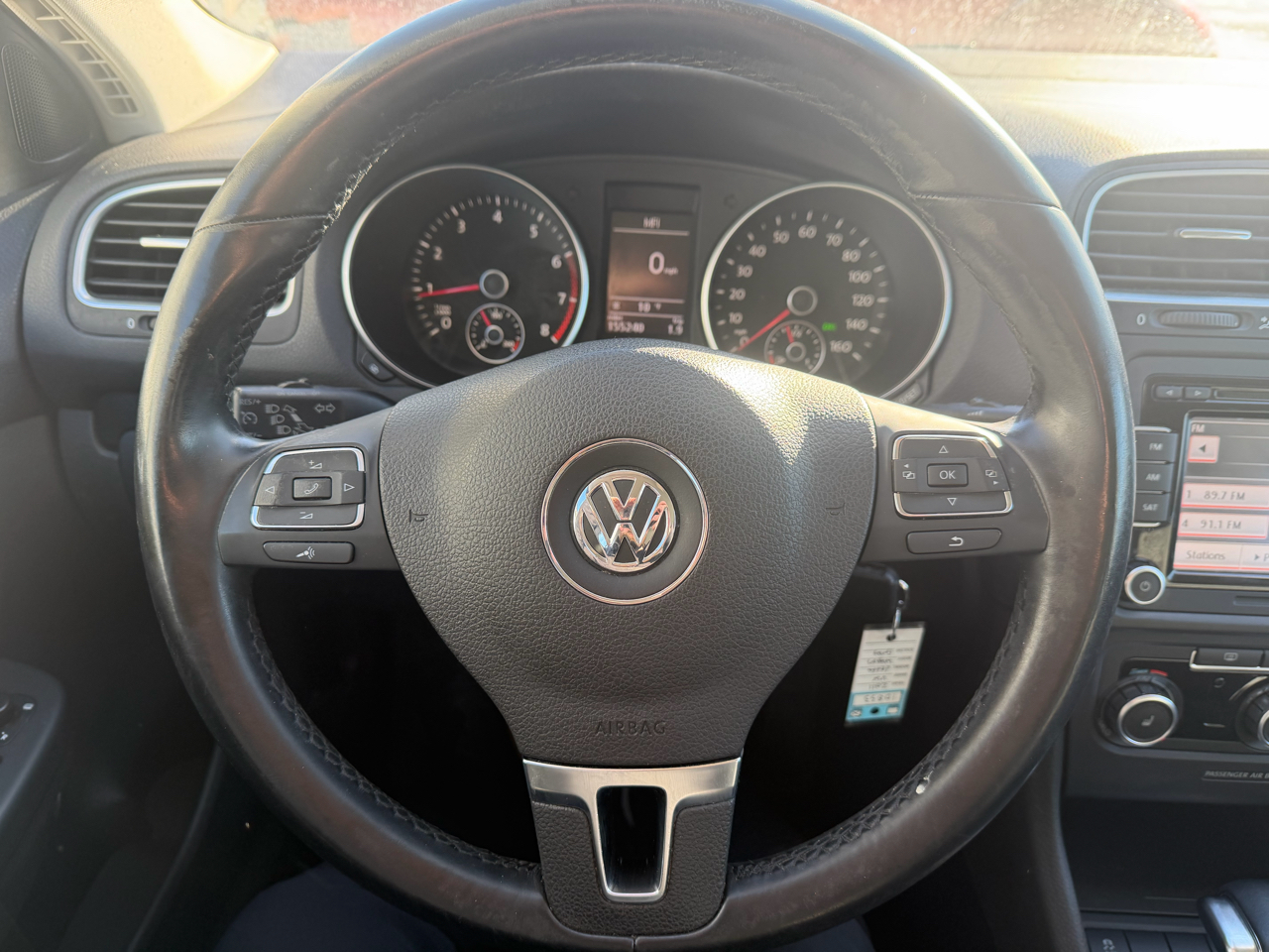 Volkswagen Jetta SportWagen 2.5L SE PZEV 2011