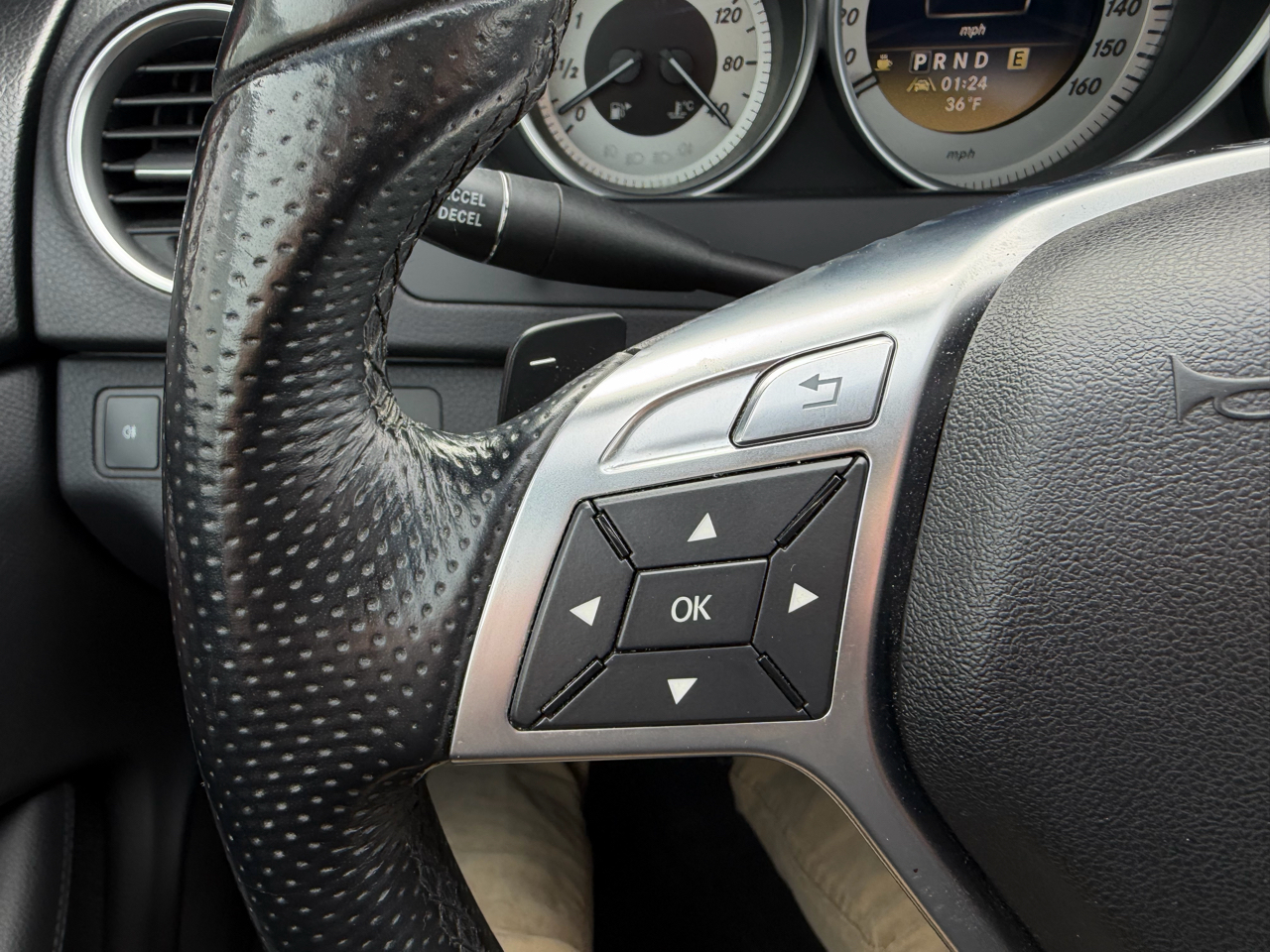 Mercedes-Benz C-Class 2dr Cpe C 350 4MATIC 2012