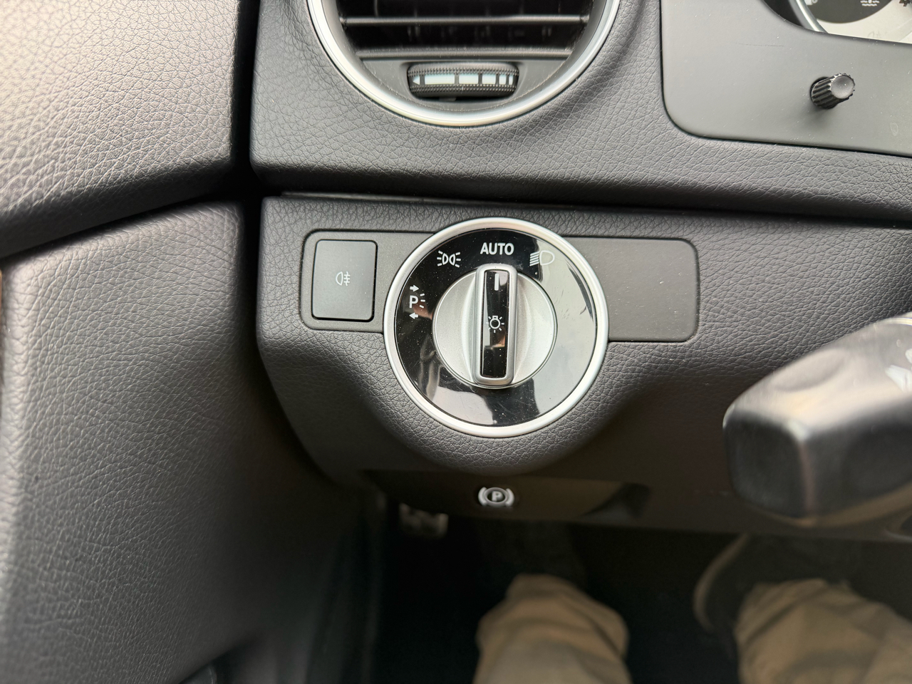 Mercedes-Benz C-Class 2dr Cpe C 350 4MATIC 2012