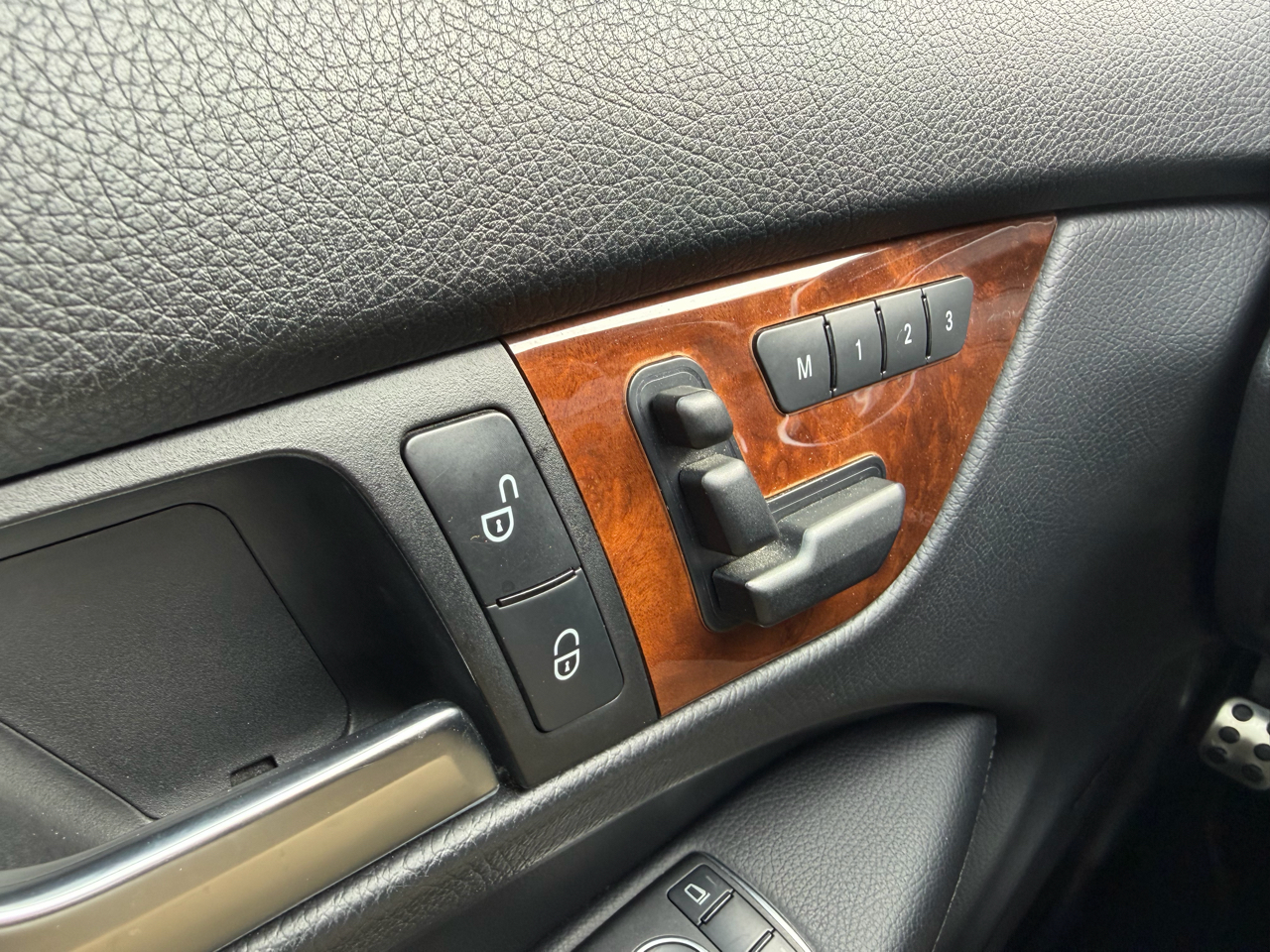 Mercedes-Benz C-Class 2dr Cpe C 350 4MATIC 2012