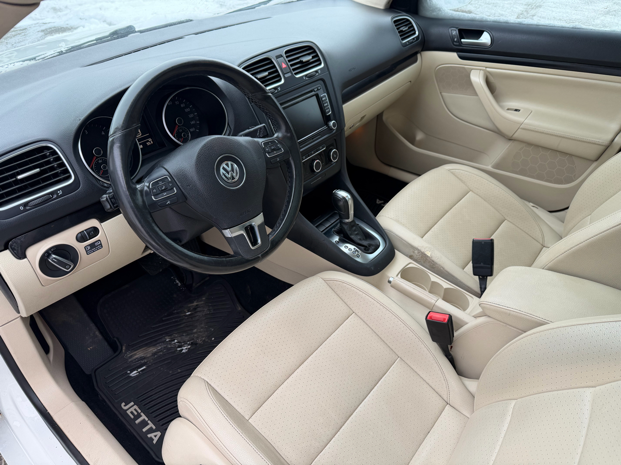 Volkswagen Jetta SportWagen 4dr DSG TDI 2012