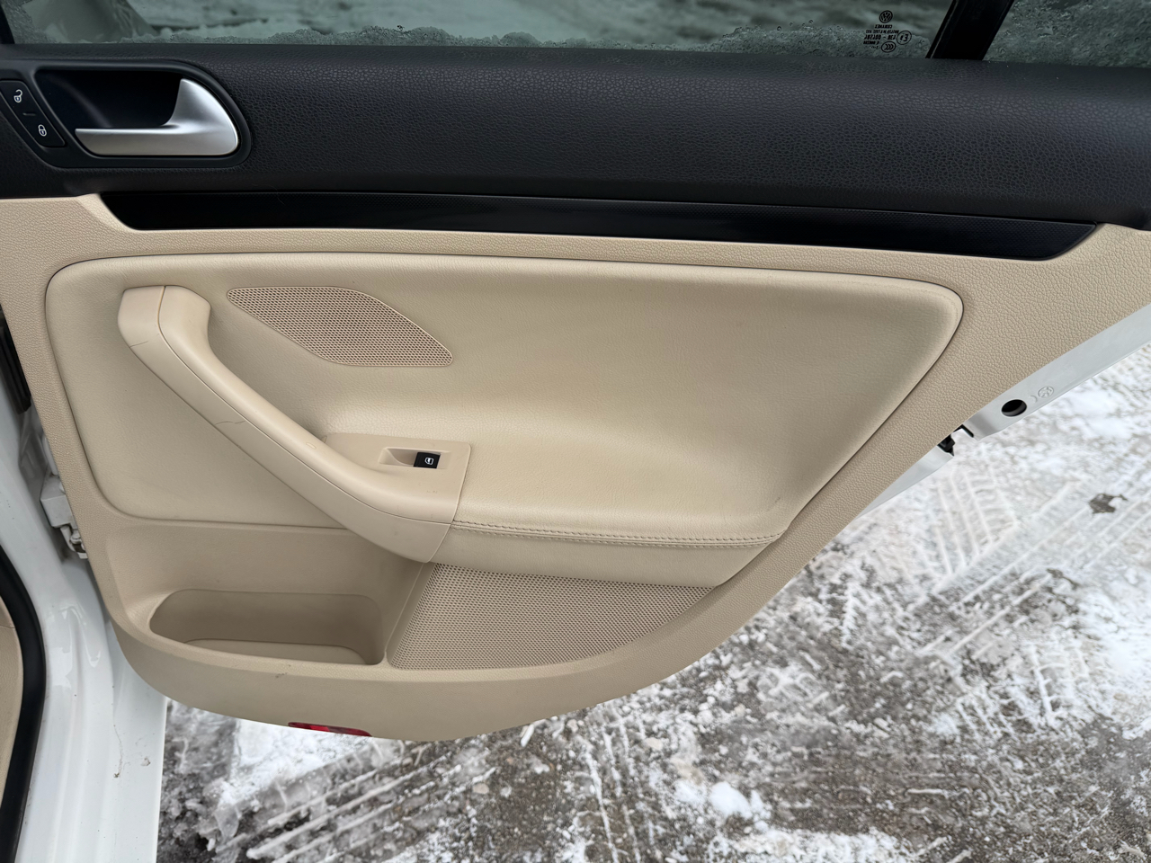 Volkswagen Jetta SportWagen 4dr DSG TDI 2012