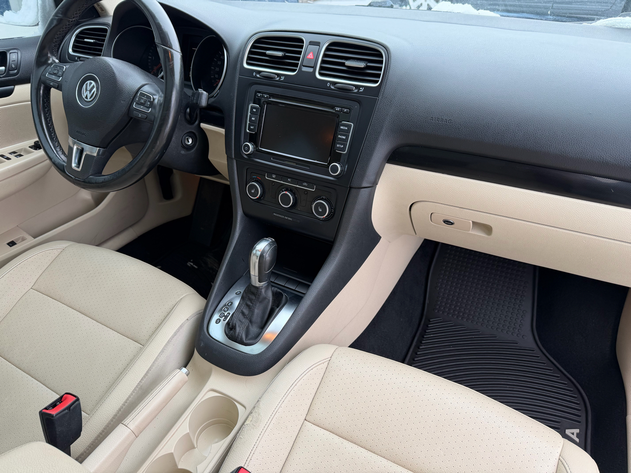 Volkswagen Jetta SportWagen 4dr DSG TDI 2012