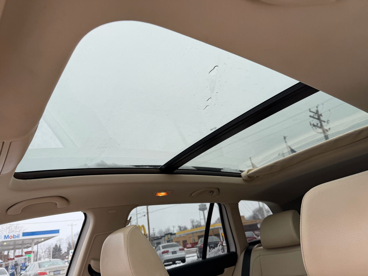 Volkswagen Jetta SportWagen 4dr DSG TDI 2012