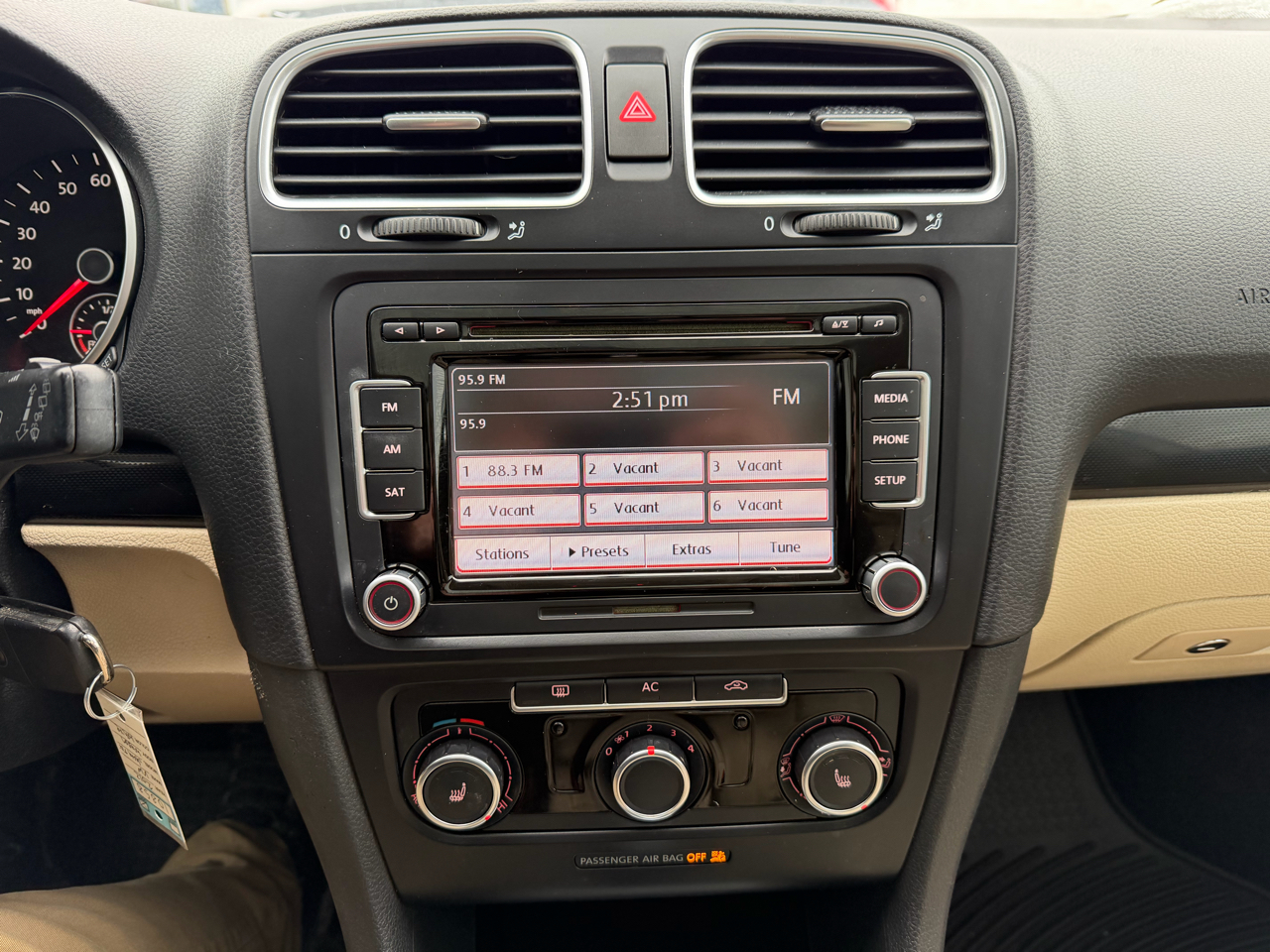 Volkswagen Jetta SportWagen 4dr DSG TDI 2012